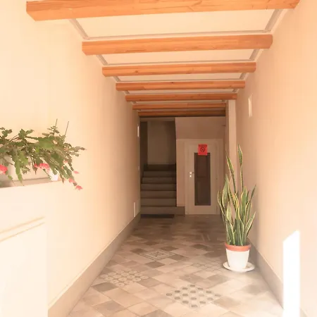 Maison Tata Apartment